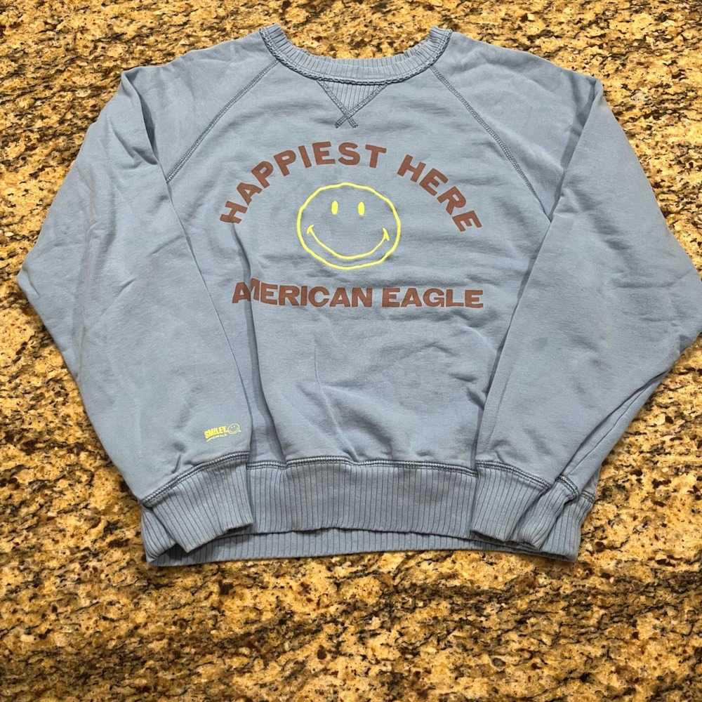 American Eagle Smiley Face Happiest Here Sweatshirt Blue S‎ Raglan Pullover